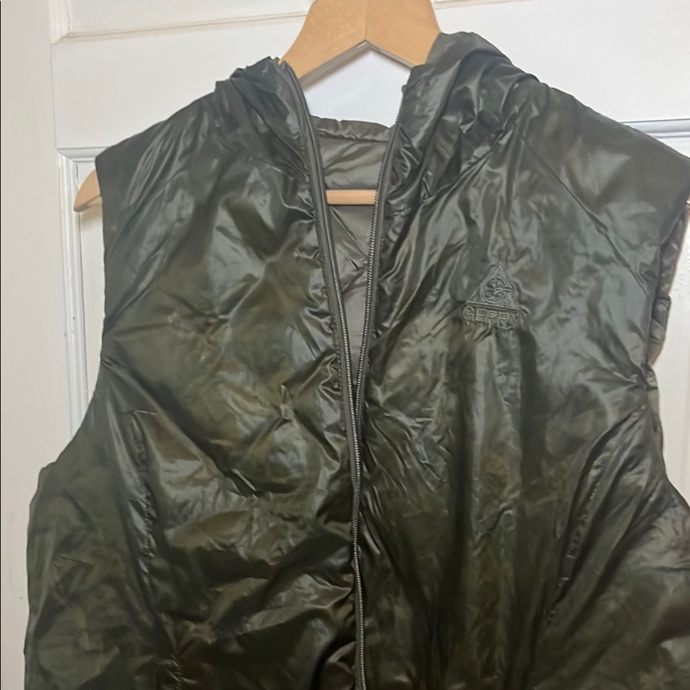 Gerry Green Men's Hooded Vest